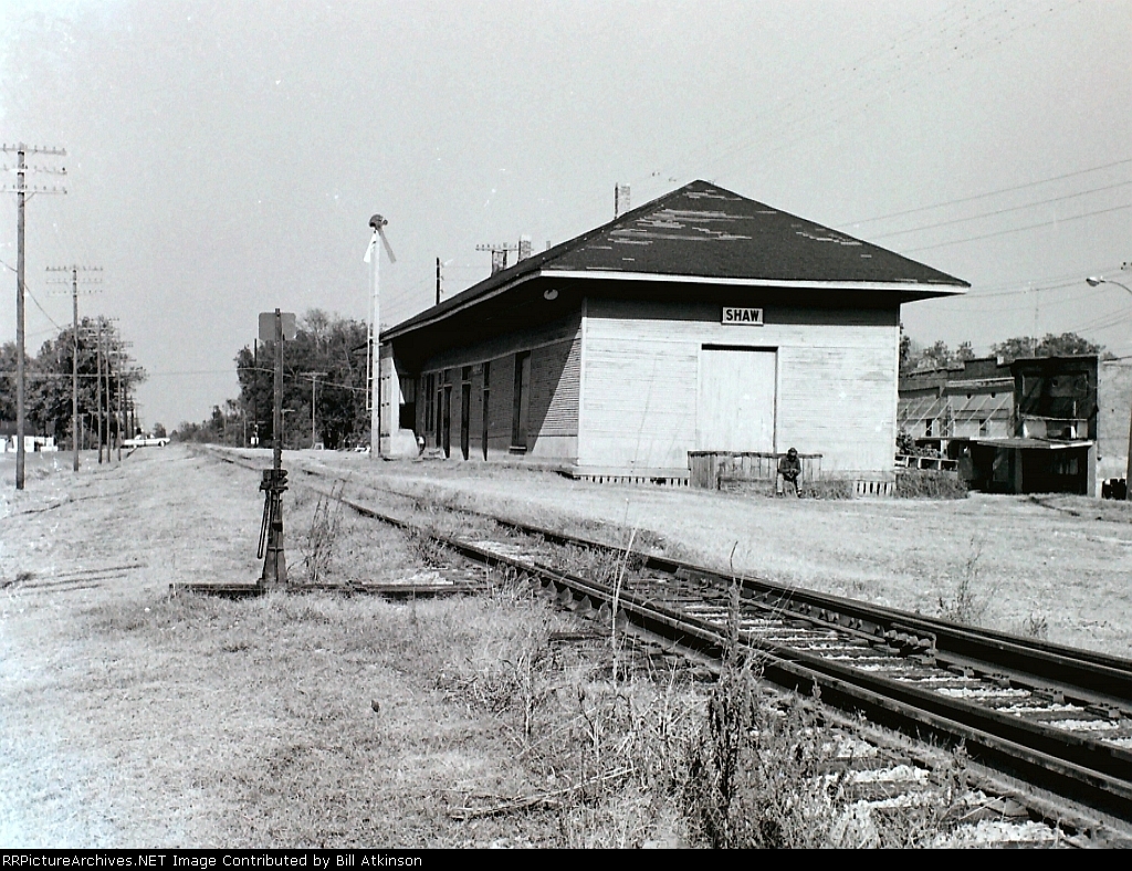 Old Shaw IC Depot